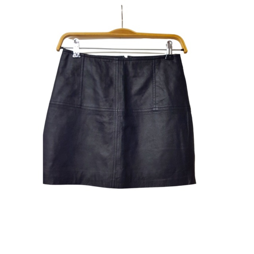 Pre-owned Leather Mini Skirt In Black